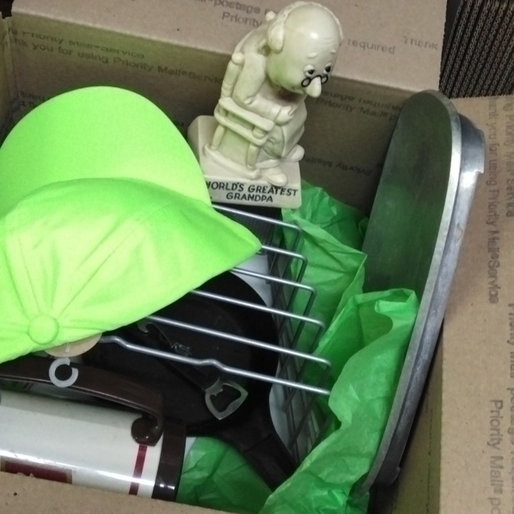Mystery Box - Picture 2 of 4